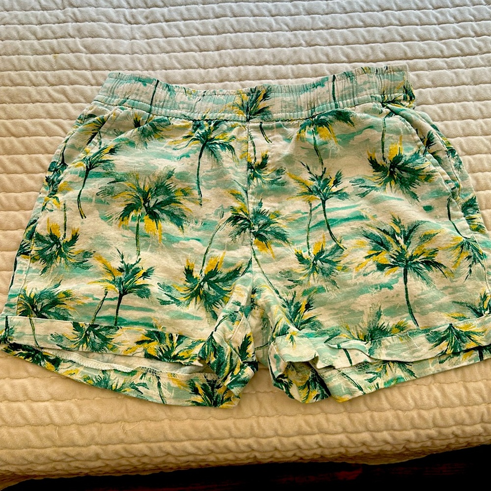 Women’s tropical linen shorts